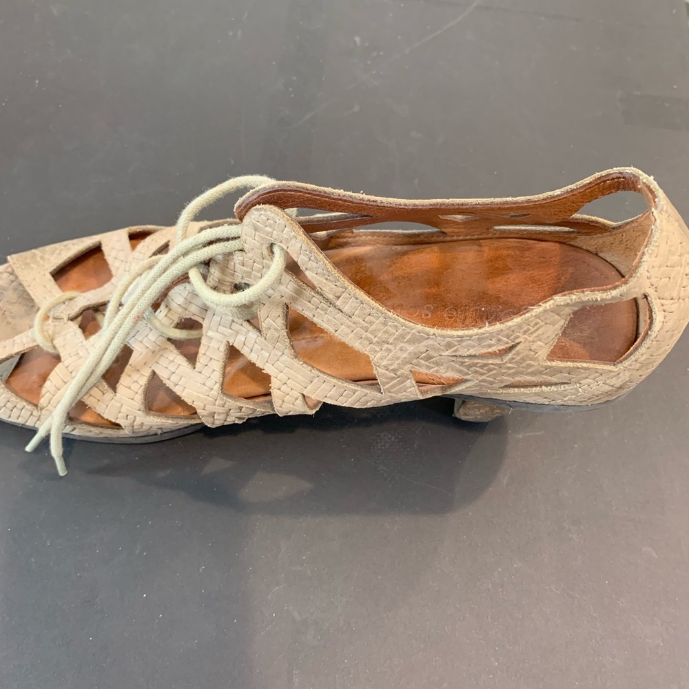 Gentle Souls—Comfortable heels goes w/everything!